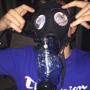 Meet your Posher, Larry